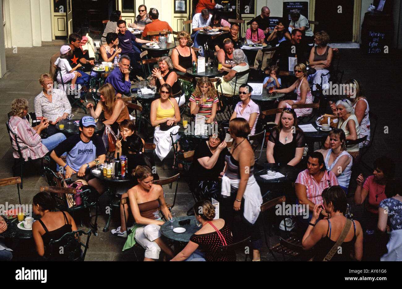 Busy undercover restaurant at Covent Garden in London UK Stock Photo