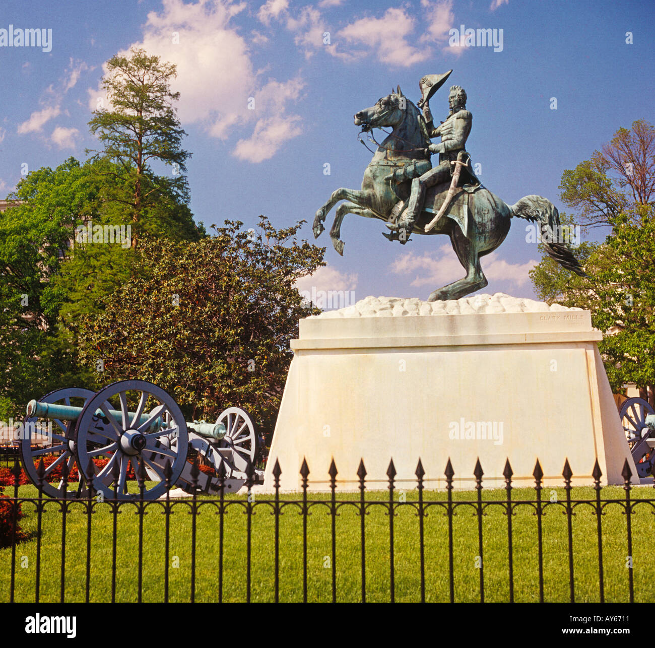 USA Washington DC The White House North view from Lafayette Park Tulips and statue of Andrew Jackson Stock Photo