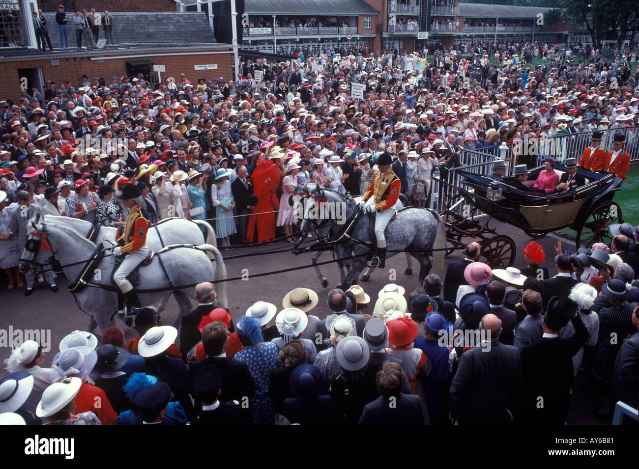 Royal family ascot hi-res stock photography and images - Alamy