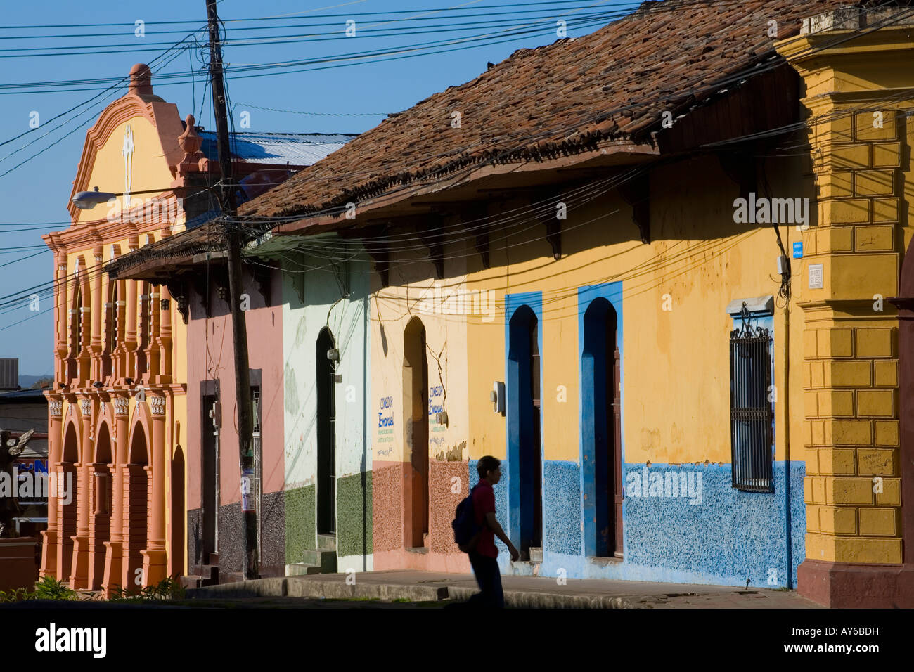 Adobe homes and the theater teatro, Leon, Nicaragua Stock Photo