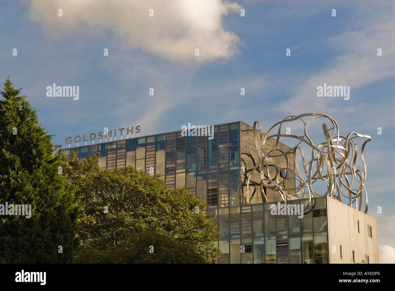 The Ben Pimlott Building, Goldsmiths, University of London from New Cross Road. Designed by Will Alsop, Alsop Architects Stock Photo
