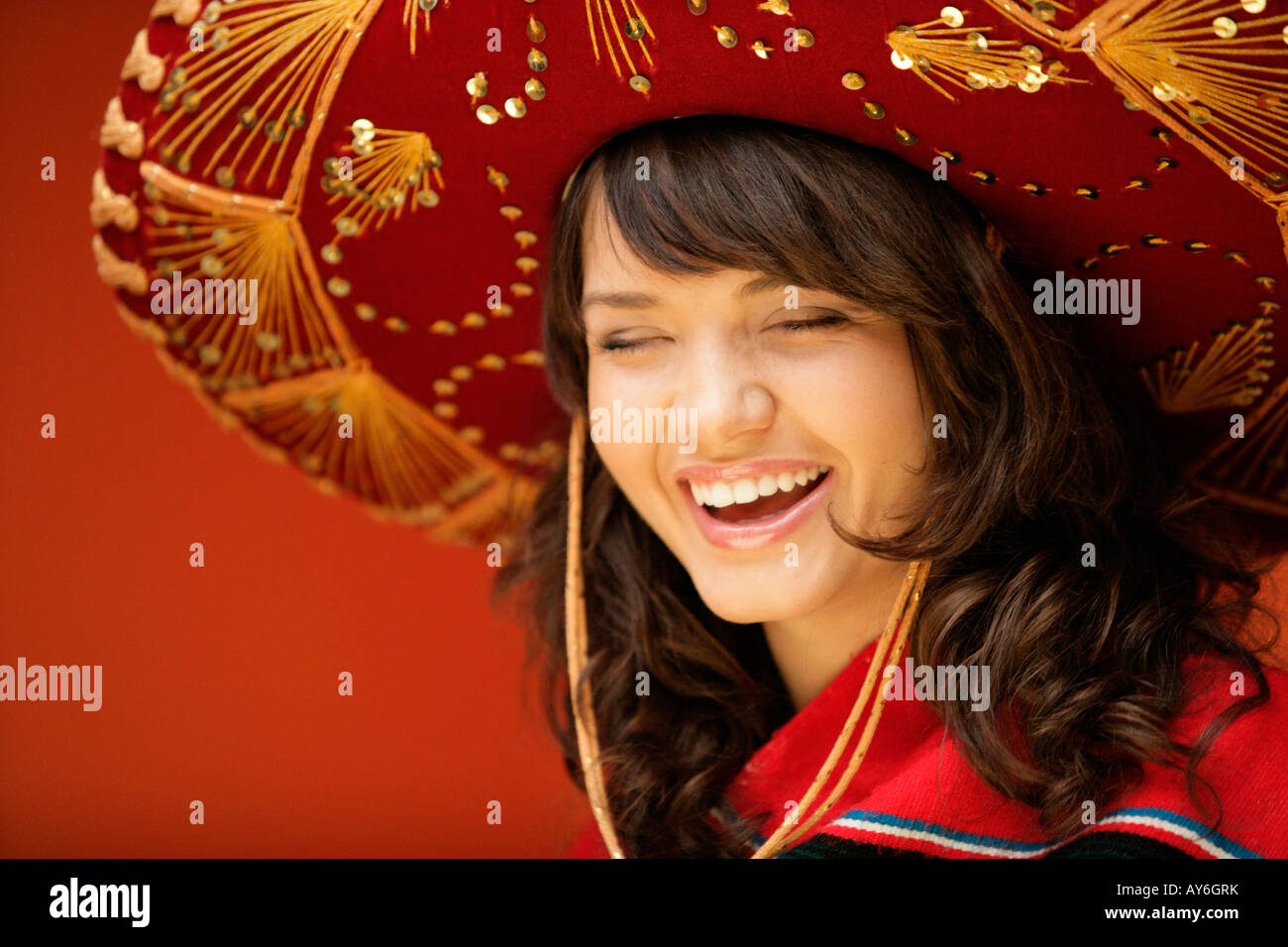 Girl mexico sombrero hi-res stock photography and images - Alamy