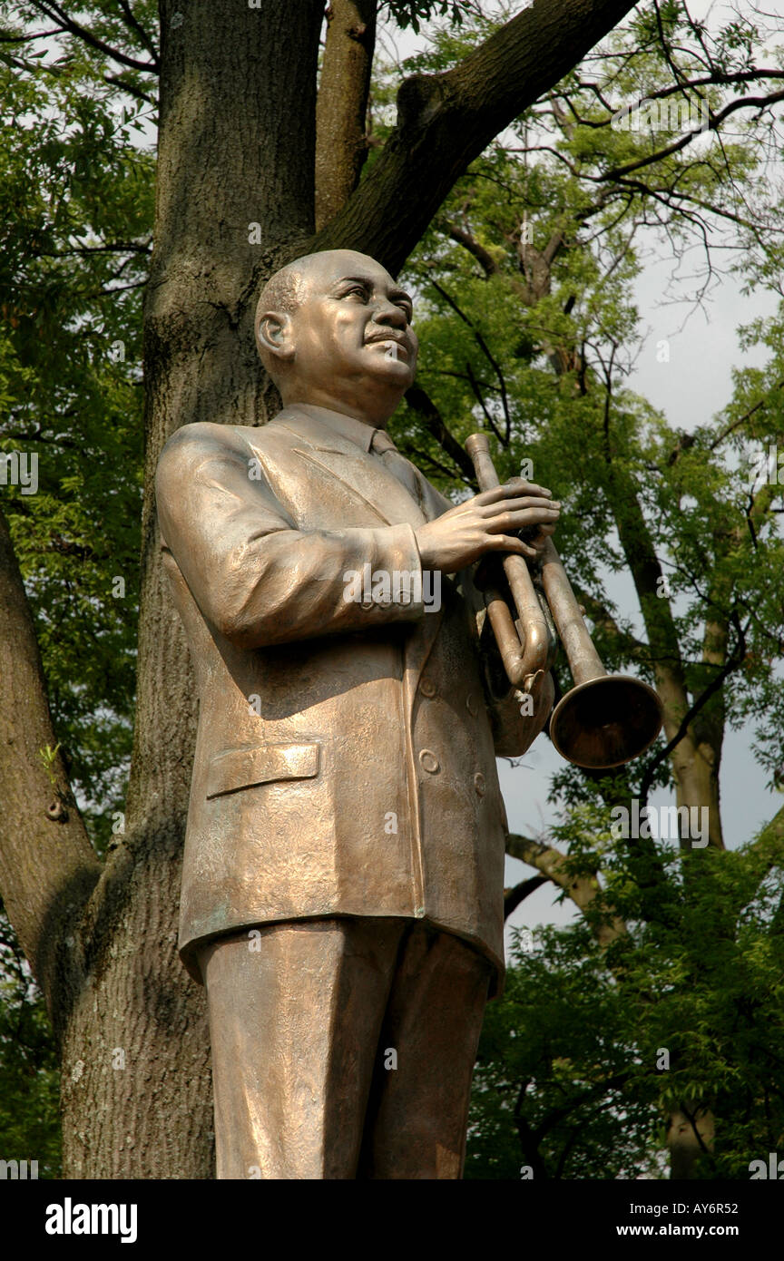 Memphis Tennessee W C Handy bronze statue beale street Stock Photo Alamy
