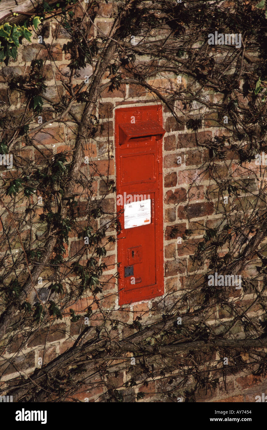 Postbox wall hi-res stock photography and images - Alamy