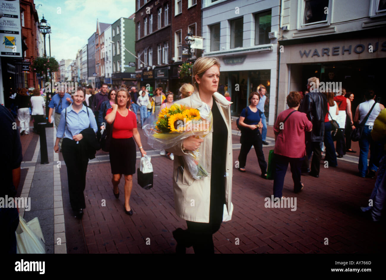 Shopping dublin hi-res stock photography and images - Alamy
