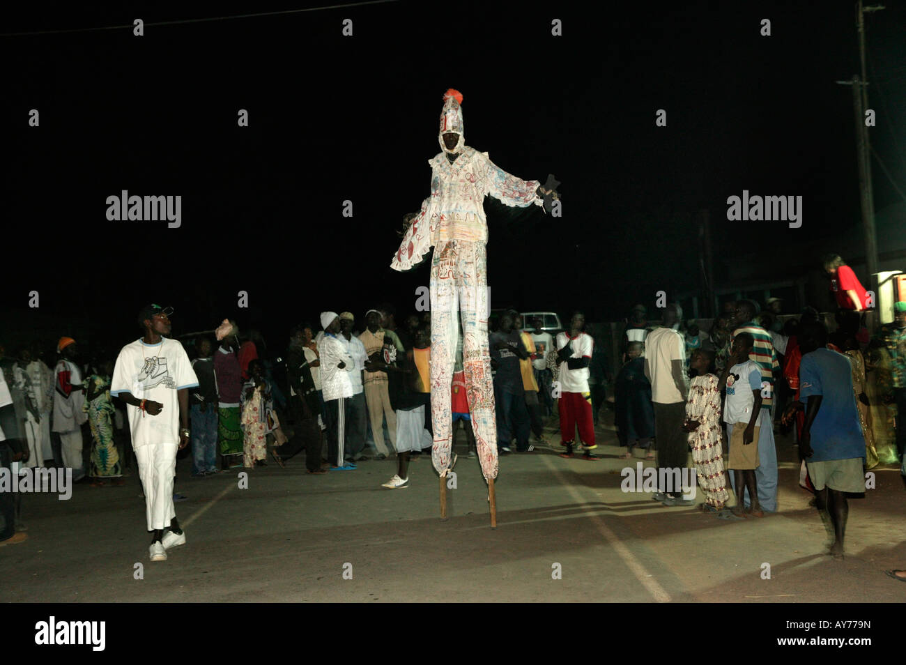 Dance stilt hires stock photography and images Alamy