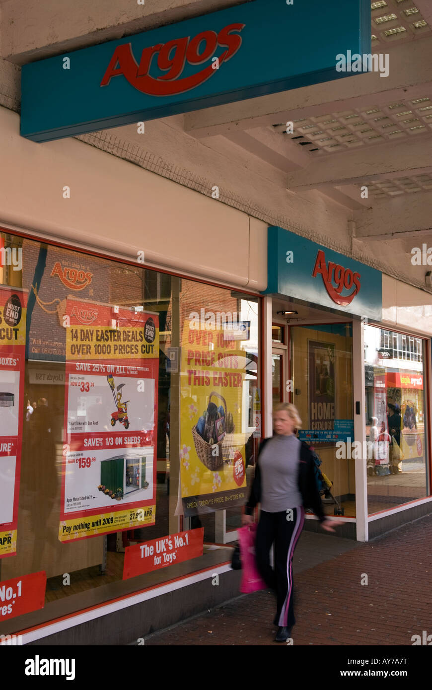 Argos, High Street, Hounslow, Middlesex, UK. Stock Photo