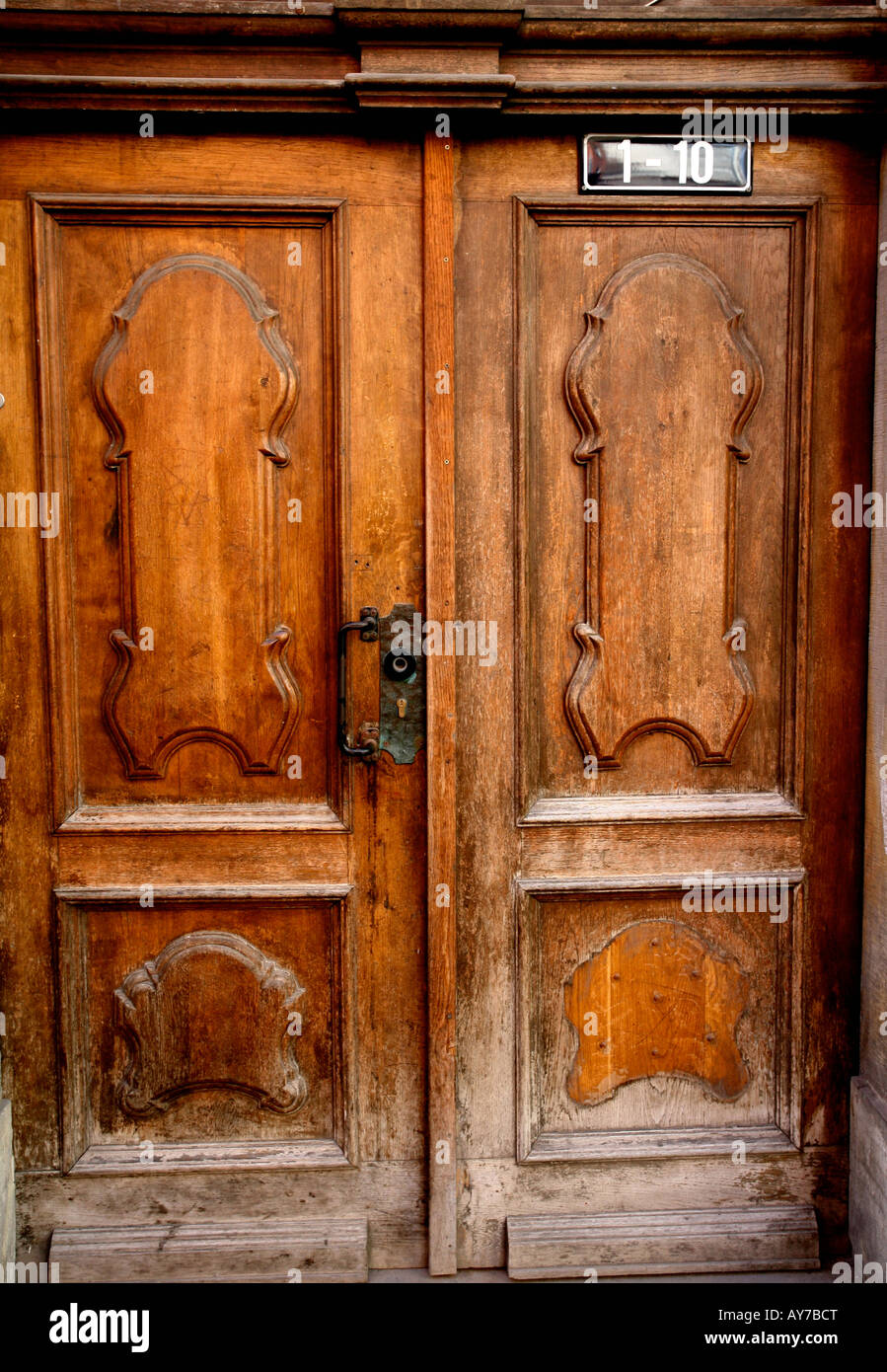 Double church doors hi-res stock photography and images - Alamy