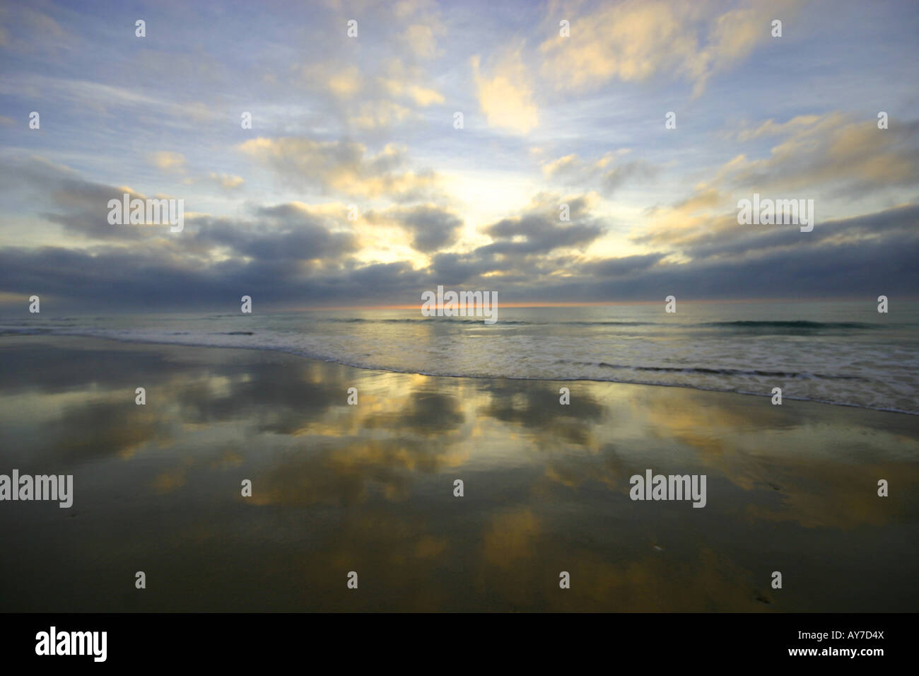 sunrise-in-melbourne-stock-photo-alamy