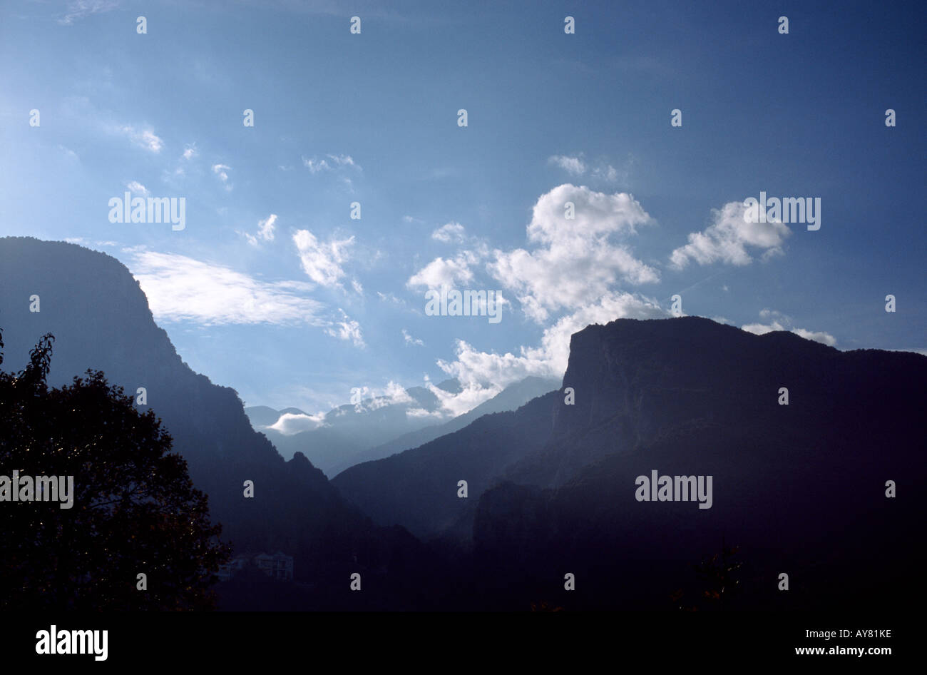 Mount olympus myth hi-res stock photography and images - Alamy