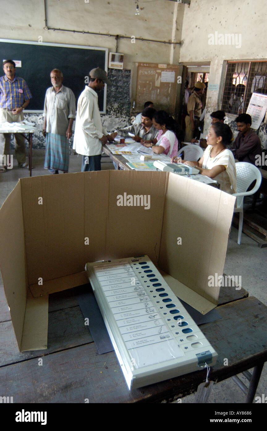 Computerised machine to cast vote in Indian elections Stock Photo