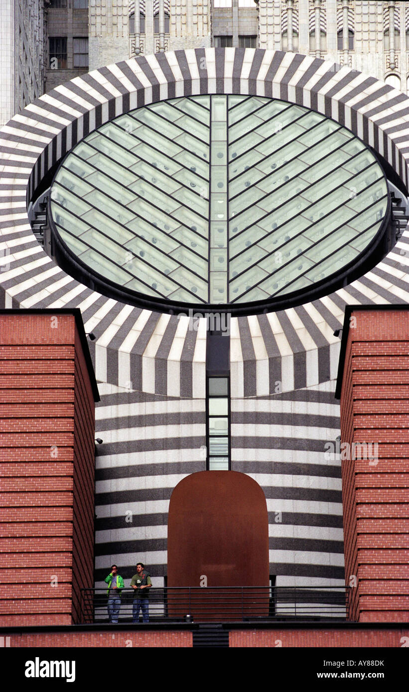 The exterior of the San Francisco museum of modern art (MOMA) in San Francisco, California, USA.  Architect: Mario Botta. Stock Photo