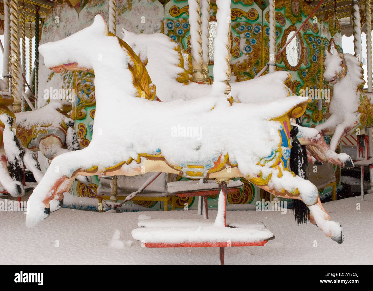 Fairground horses hi-res stock photography and images - Alamy