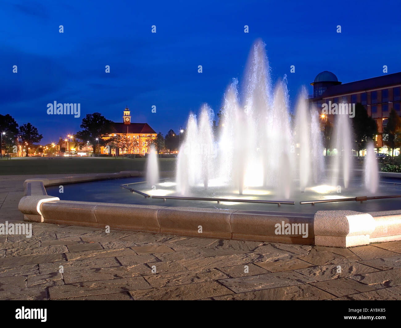 Victoria gardens night hi-res stock photography and images - Alamy