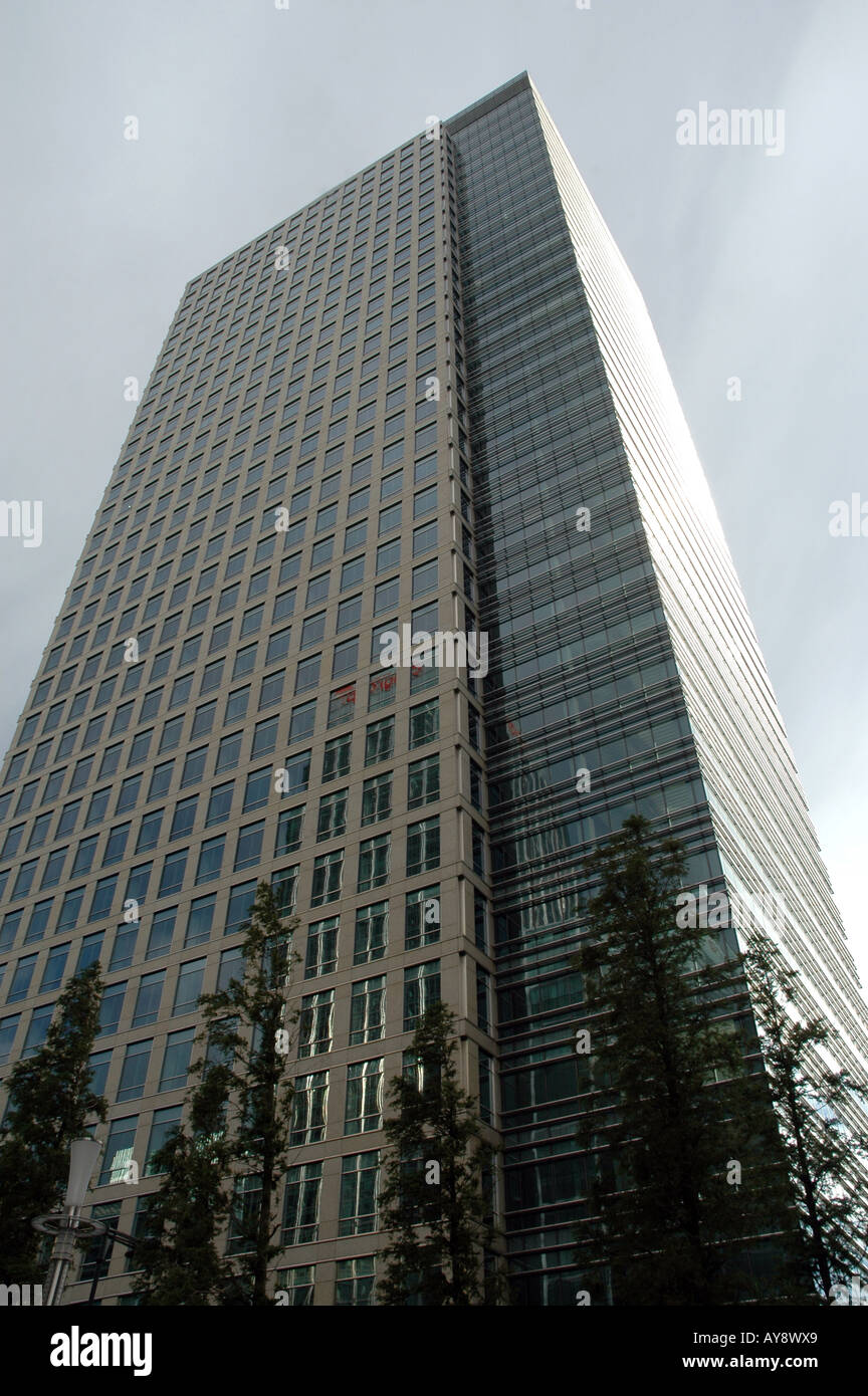 40 Bank Street building in Heron Quays, Canary Wharf, Docklands, London, UK Stock Photo