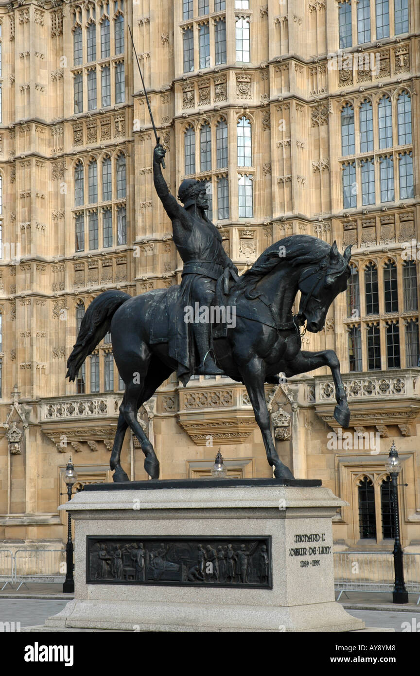 King Richard I Lionheart statue by Carlo Marochetti in front of the Palace of Westminster in London, UK Stock Photo