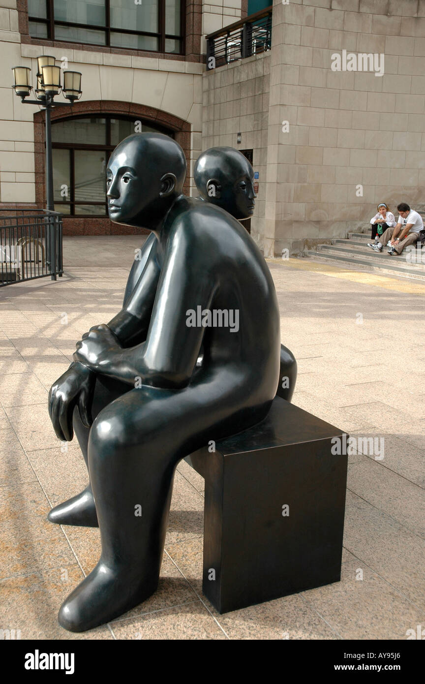 Statues in Canary Wharf Docklands in London Stock Photo - Alamy