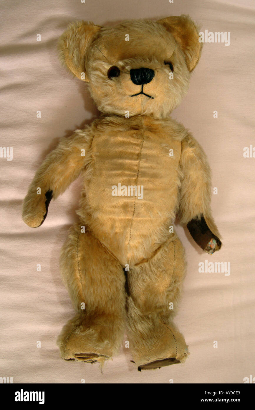 Old threadbare teddy bear Stock Photo Alamy