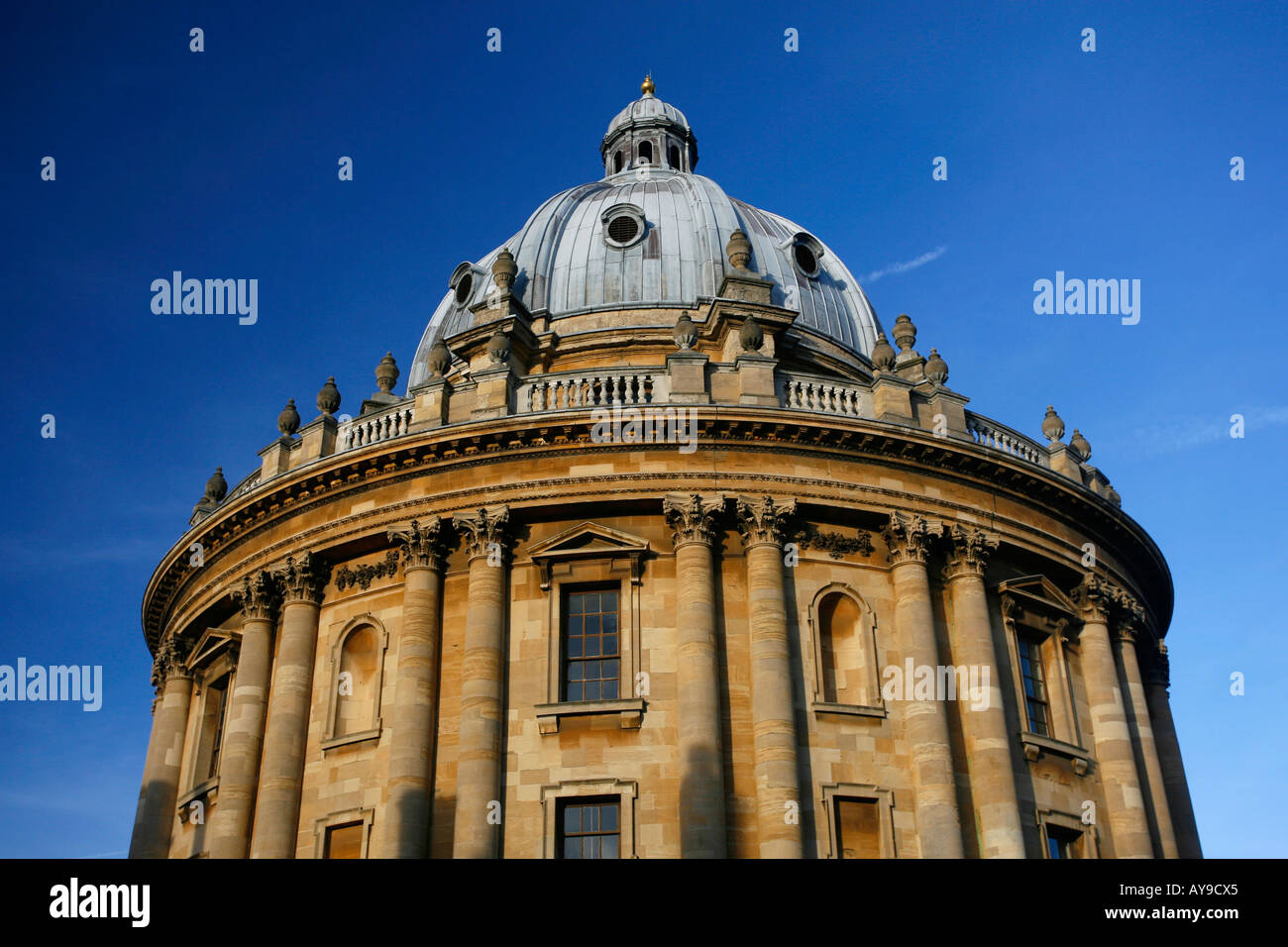 Radcliffe Camera Radcliffe Square Oxford University England UK Stock ...