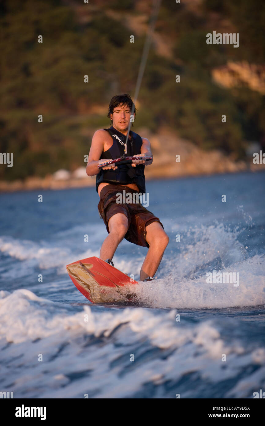 Dan Hipgrave wakeboarding action in Turkey Stock Photo