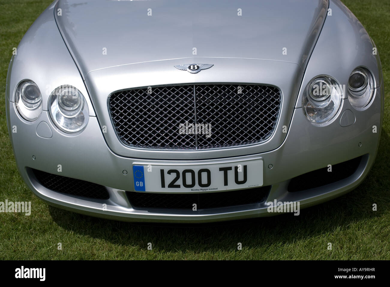 BENTLEY GT CONTINENTAL CONVERTABLE SILVER Stock Photo - Alamy