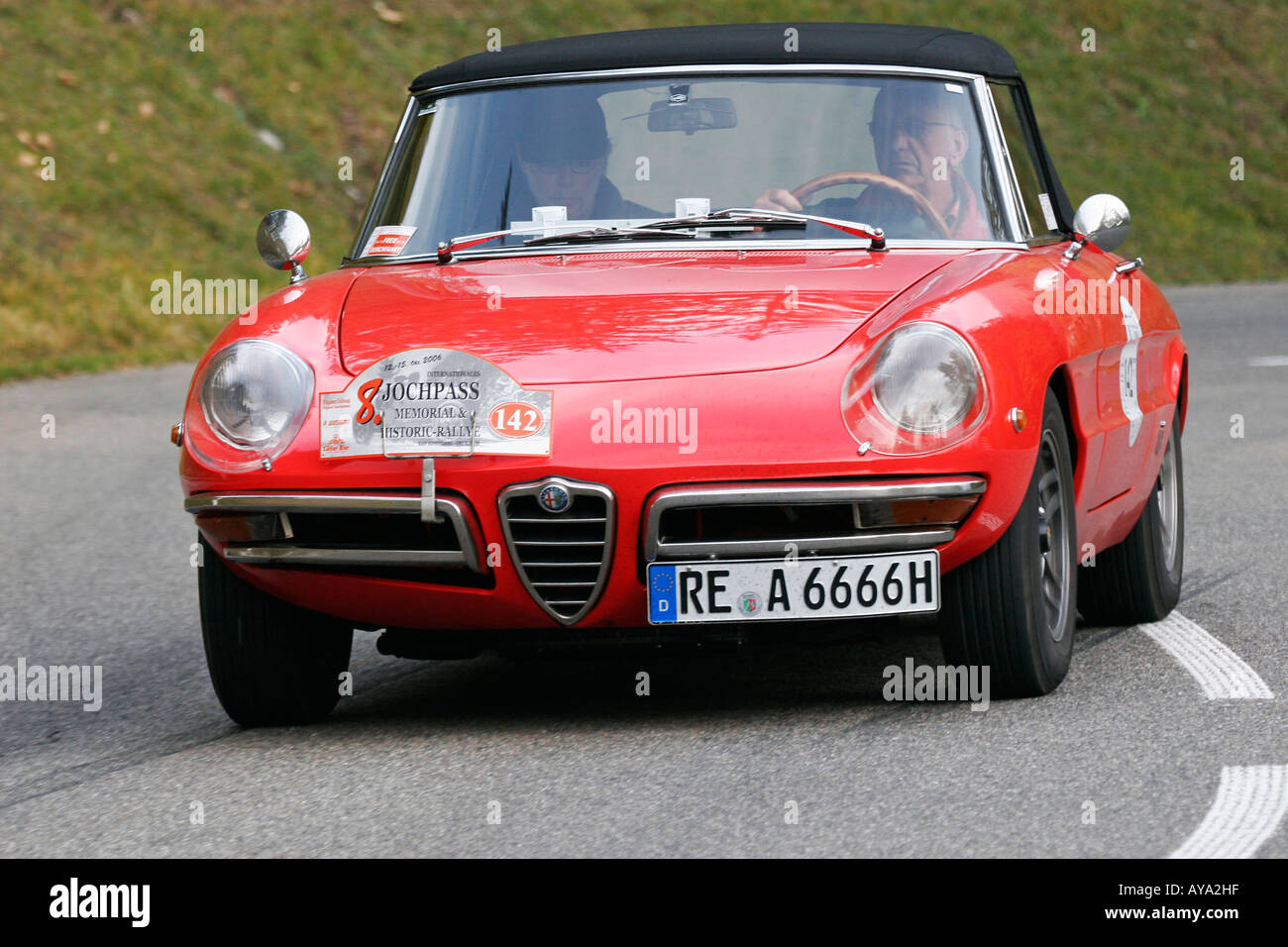Alfa romeo duetto hi-res stock photography and images - Alamy