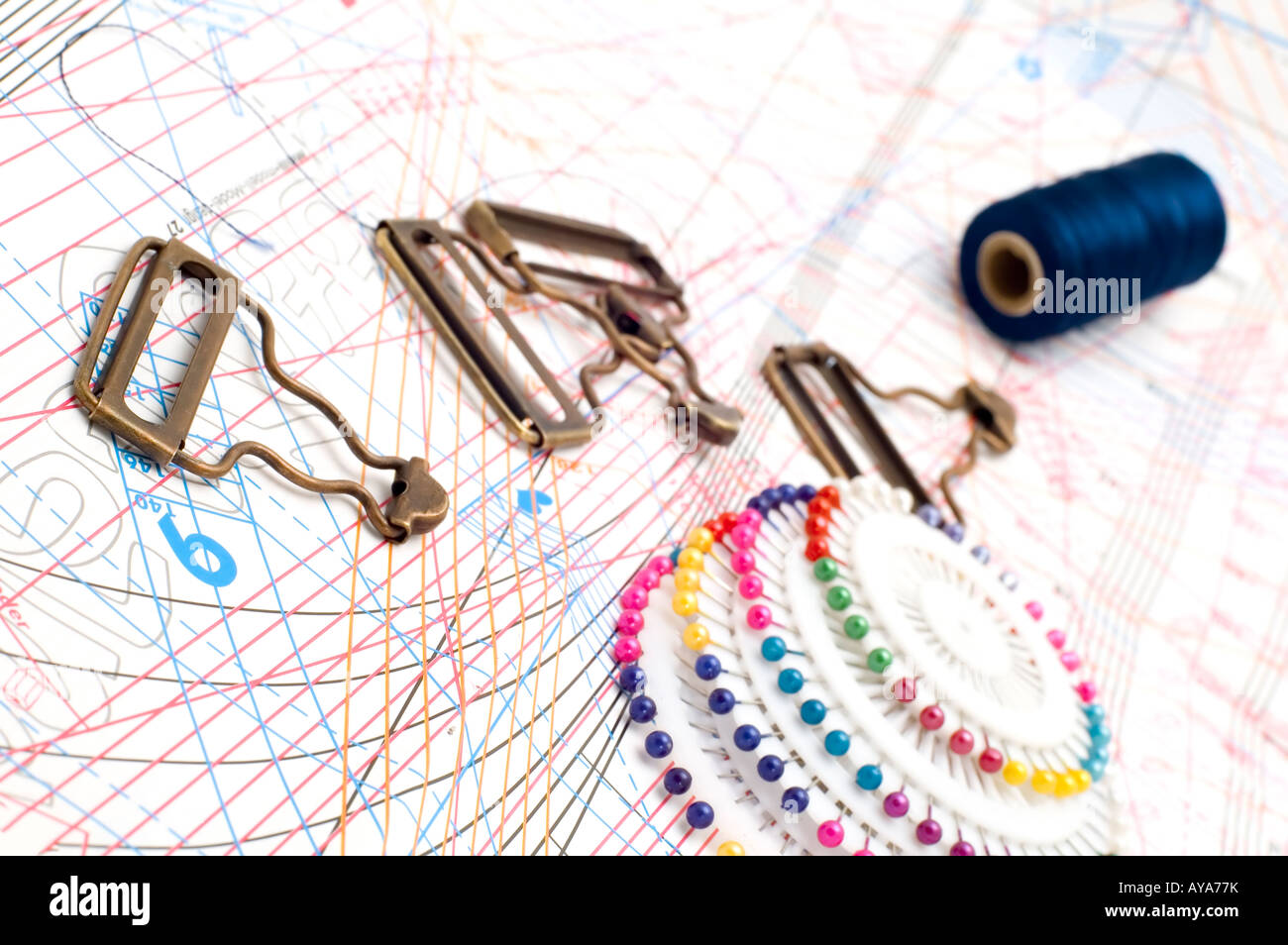 object on white sewing tool pattern Stock Photo - Alamy
