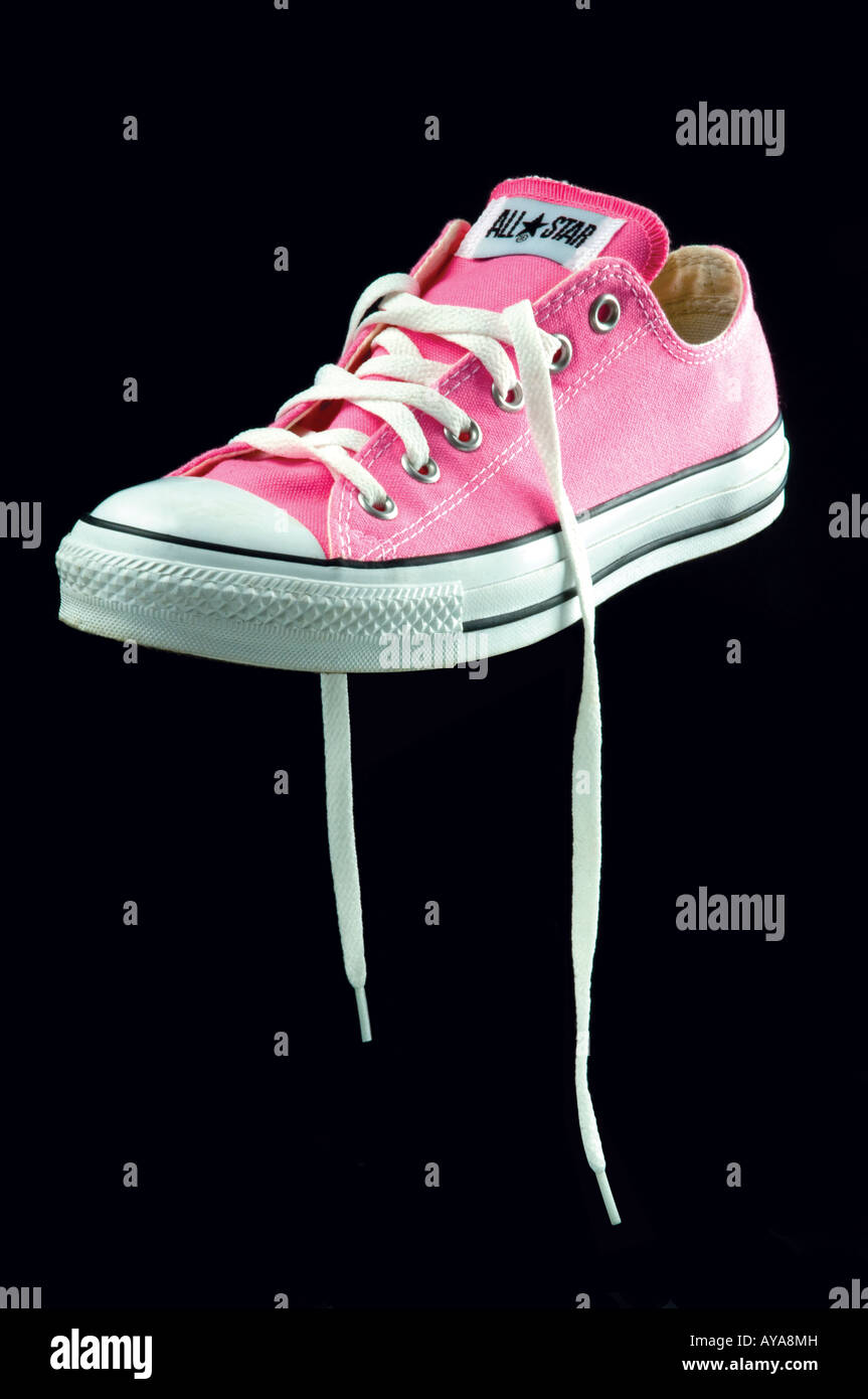 pink converse we heart it