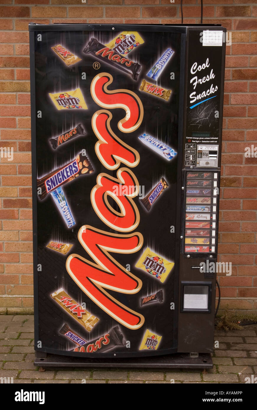 Vending Machine Uk High Resolution Stock Photography and Images Alamy