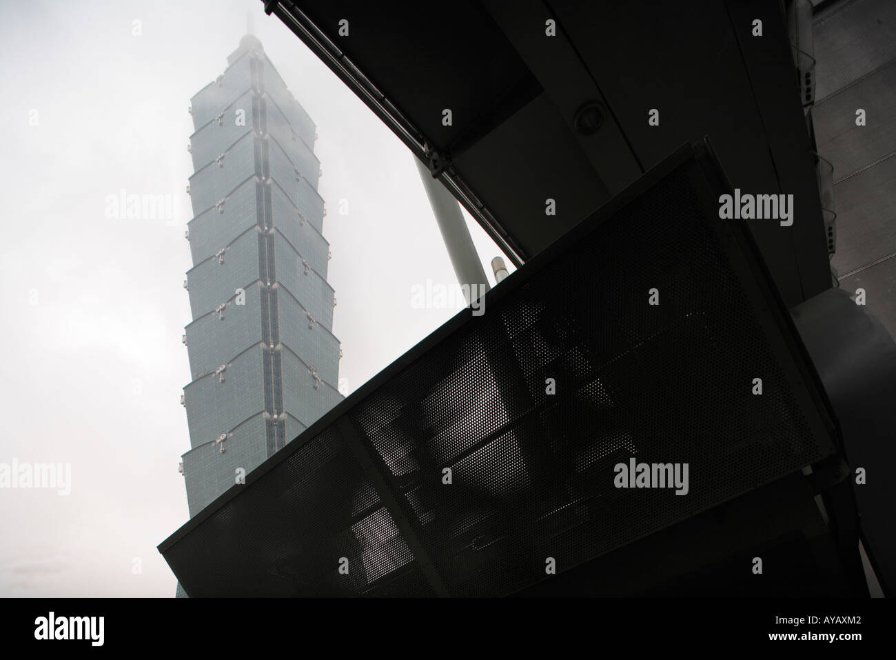 Teapi 101 Taiwan Taipei Exterior view of Taipei 101 building since 2003 the ...