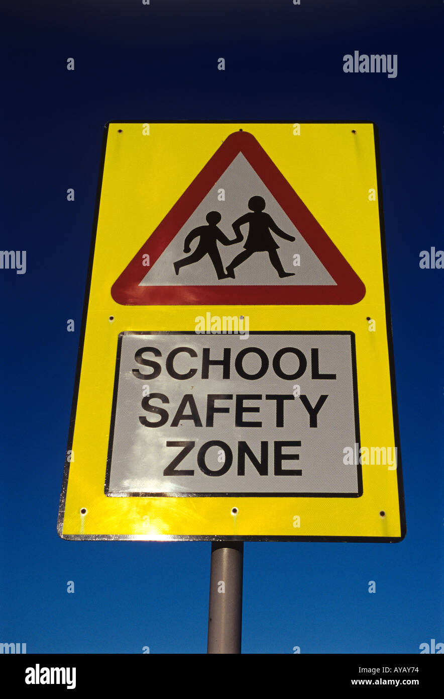 Uk school zone street traffic hires stock photography and images Alamy