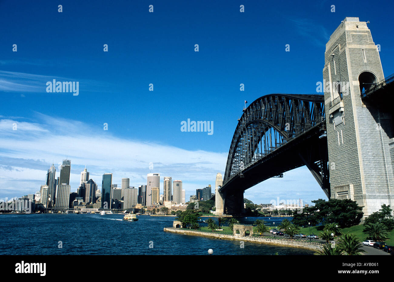 Metal span bridge hi-res stock photography and images - Alamy