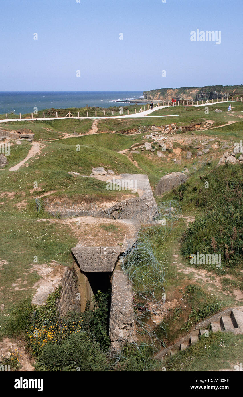 Cliff Top Gun Emplacements Point du Hoc Stock Photo Alamy