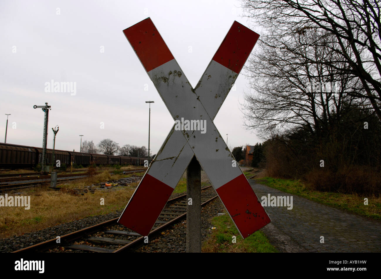 railway crossing X sign red white germany deiutschland DB deutschebahn ...