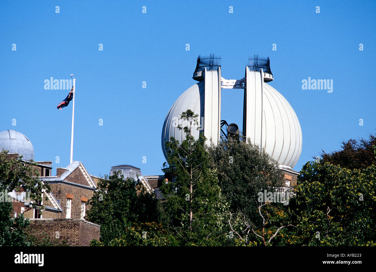 The Telescope at the Royal Greenwich Observatory on the line of 0 Degreees longitude Stock Photo