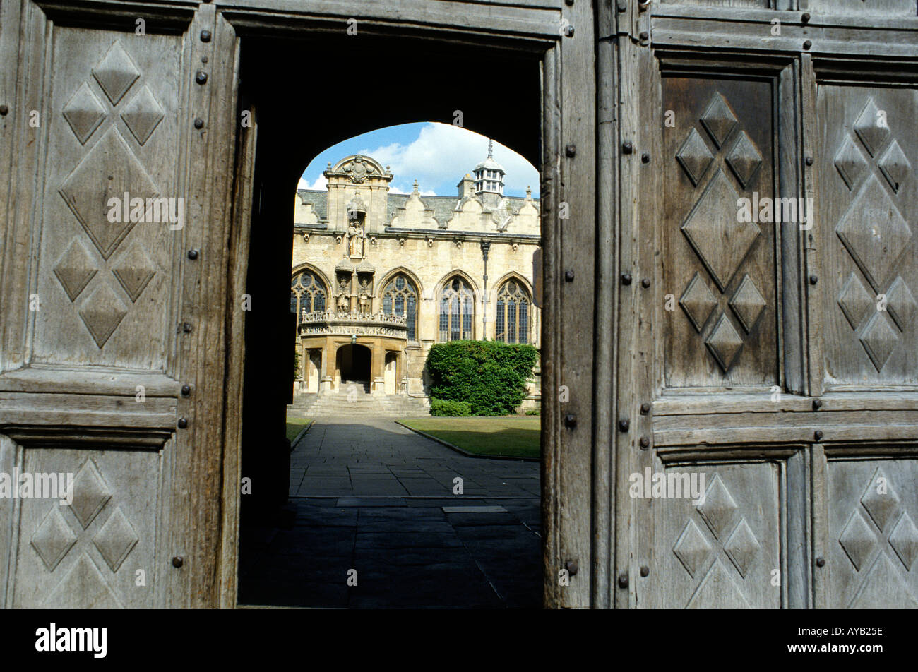 University entrance gate hires stock photography and images Alamy