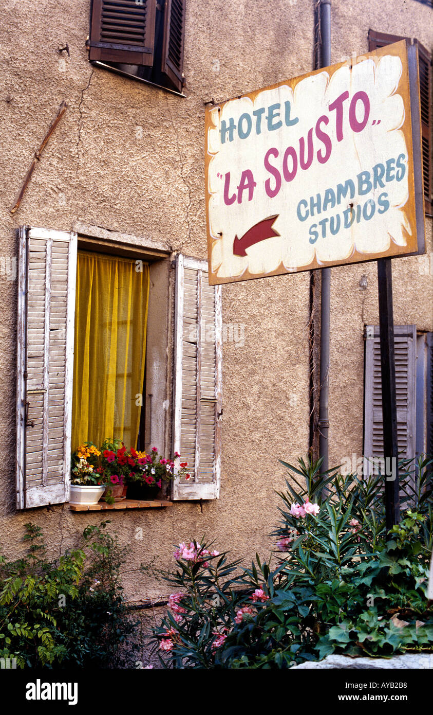 Rooms to let Fayance south of France Stock Photo