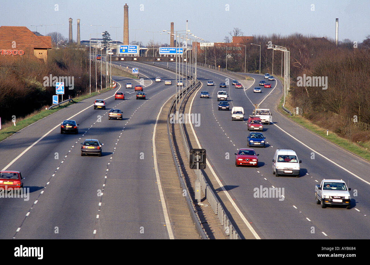 A316Near Sundbury cars and traffic Stock Photo
