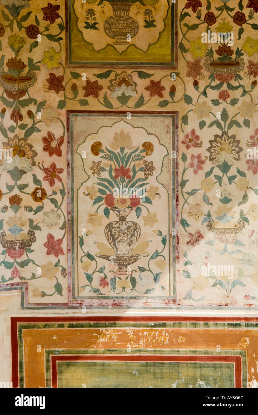 Delicate fresco paintings hi-res stock photography and images - Alamy