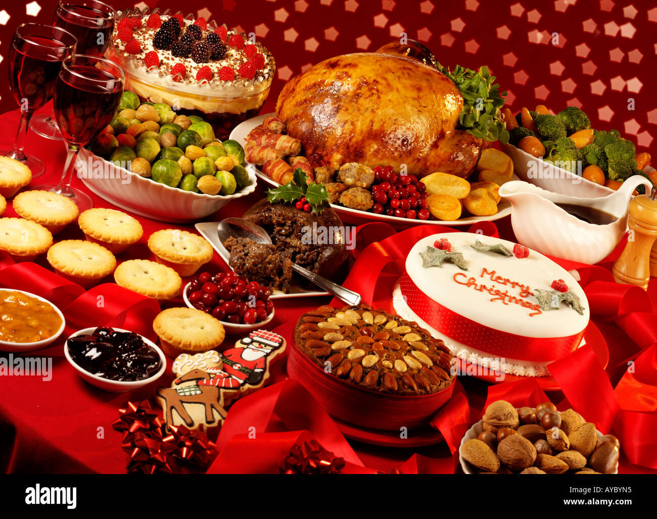 Roast turkey christmas pudding hires stock photography and images Alamy