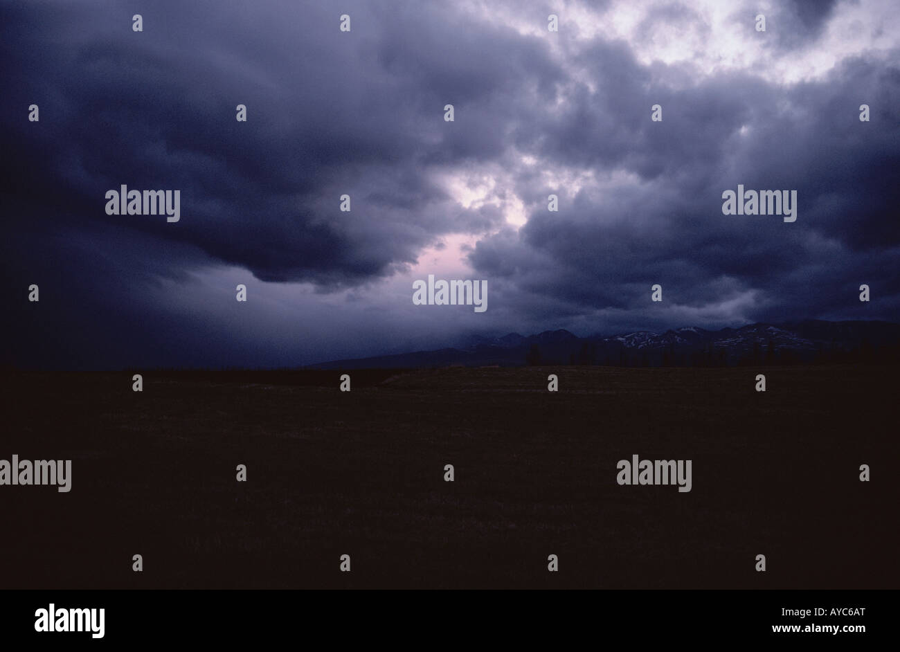 Dark morning clouds hi-res stock photography and images - Alamy