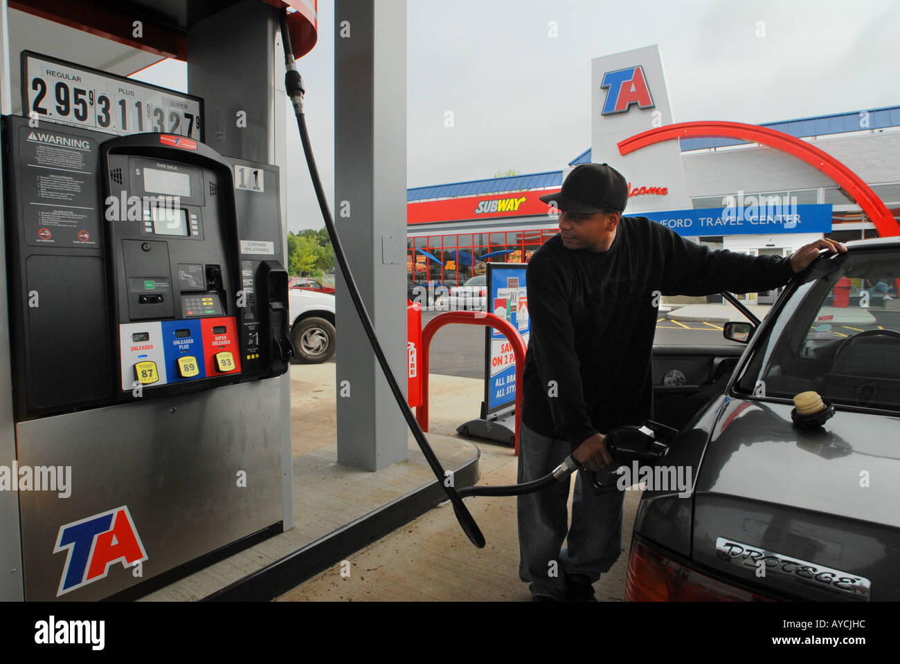 Self serve gasoline pump gas hires stock photography and images Alamy