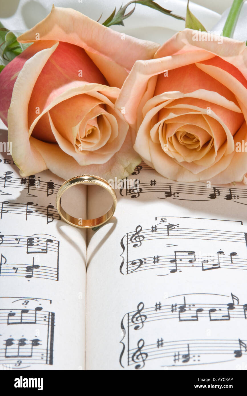 Rings And Roses High Resolution Stock Photography And Images Alamy