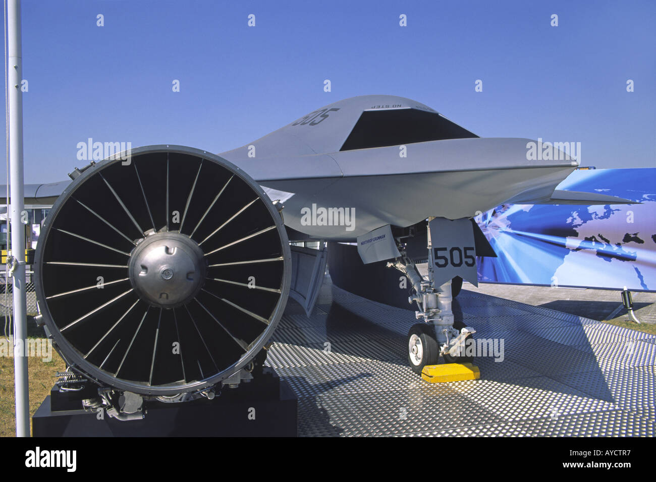 Boeing X-45 CN J-UCAV and Pratt & Whitney PF-100 turbojet engine Stock Photo