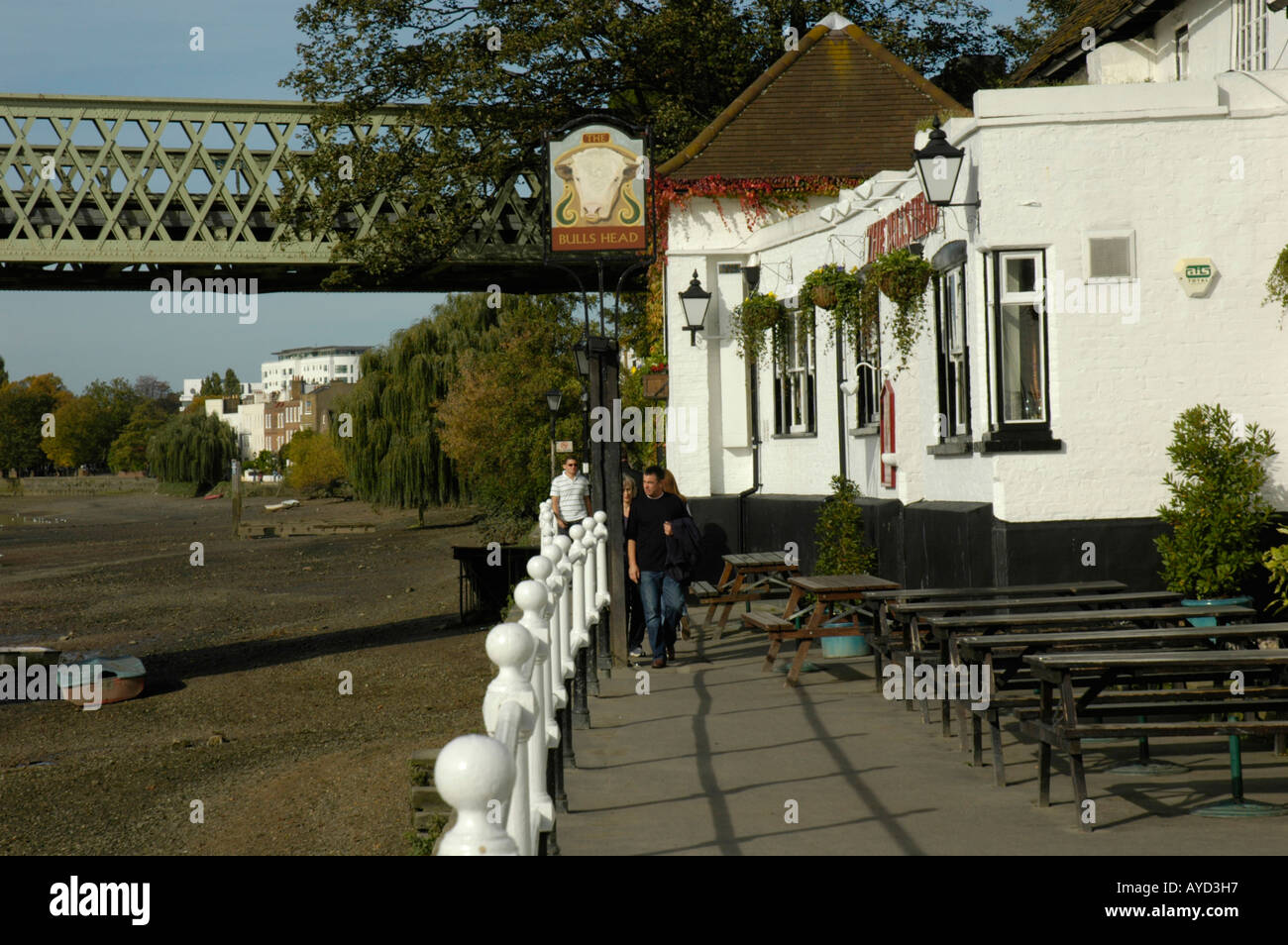 The Bull's Head Pub Strand on the Green next to the River Thames London Stock Photo