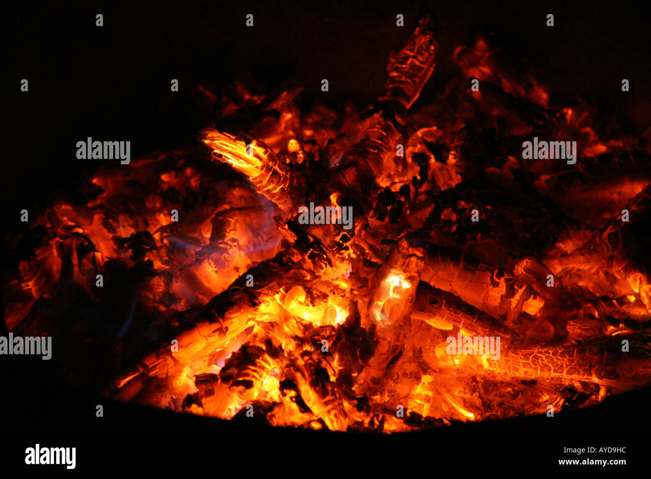 Fire embers in a fire pit Stock Photo Alamy