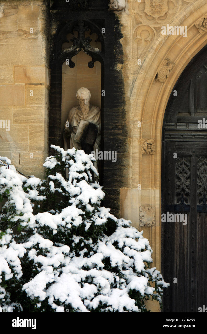 Detail of entrance to Mansfield College Chapel in the snow, Oxford University, UK Stock Photo