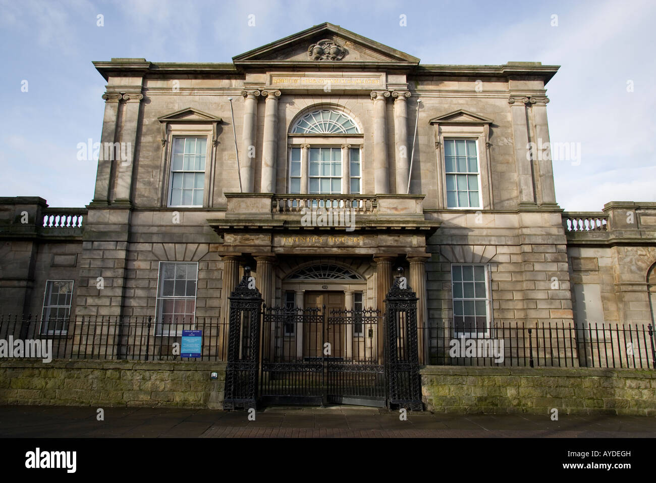 Trinity house edinburgh hires stock photography and images Alamy