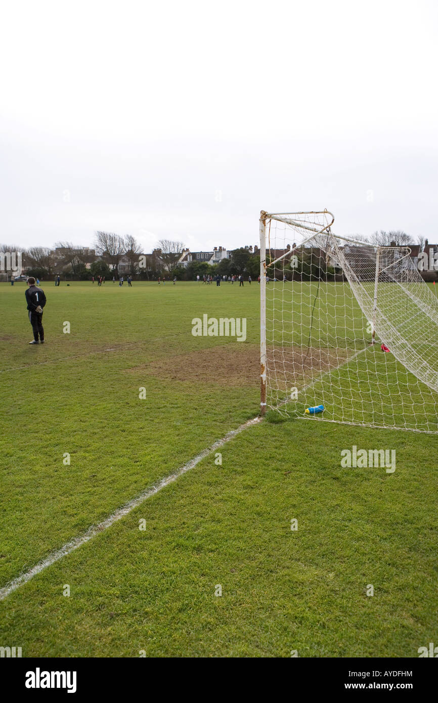 PREMIER LEAGUE vs SUNDAY LEAGUE Football Pitch 