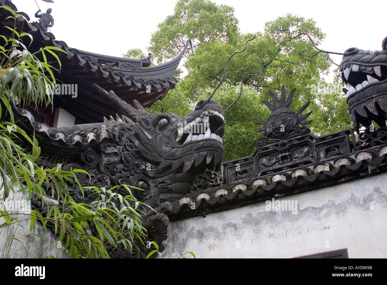 Dragon Head Sculpture In A Garden In Suzhou China Stock Photo Alamy